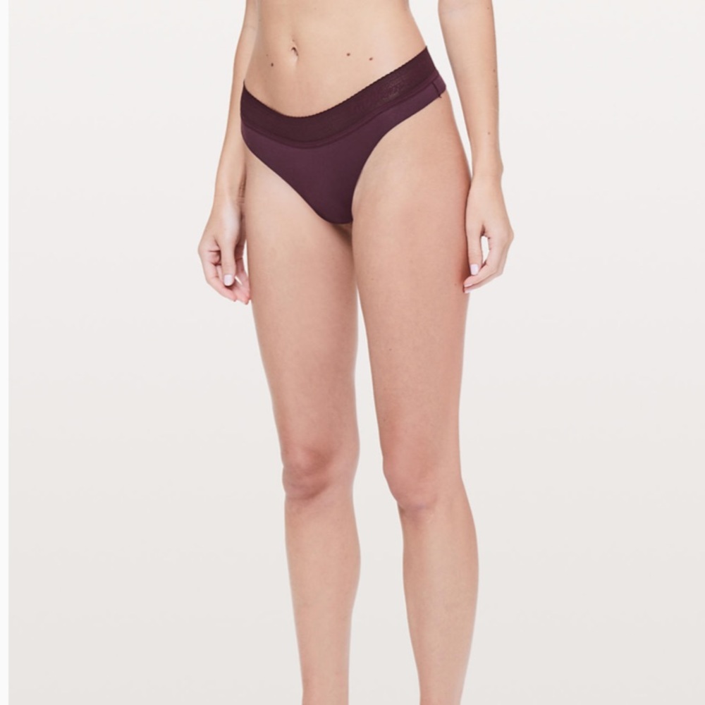 NWT Lululemon Ever Essentials Thong